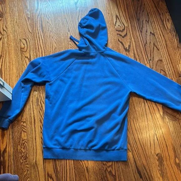 Under armor hoodie - Picture 3 of 3